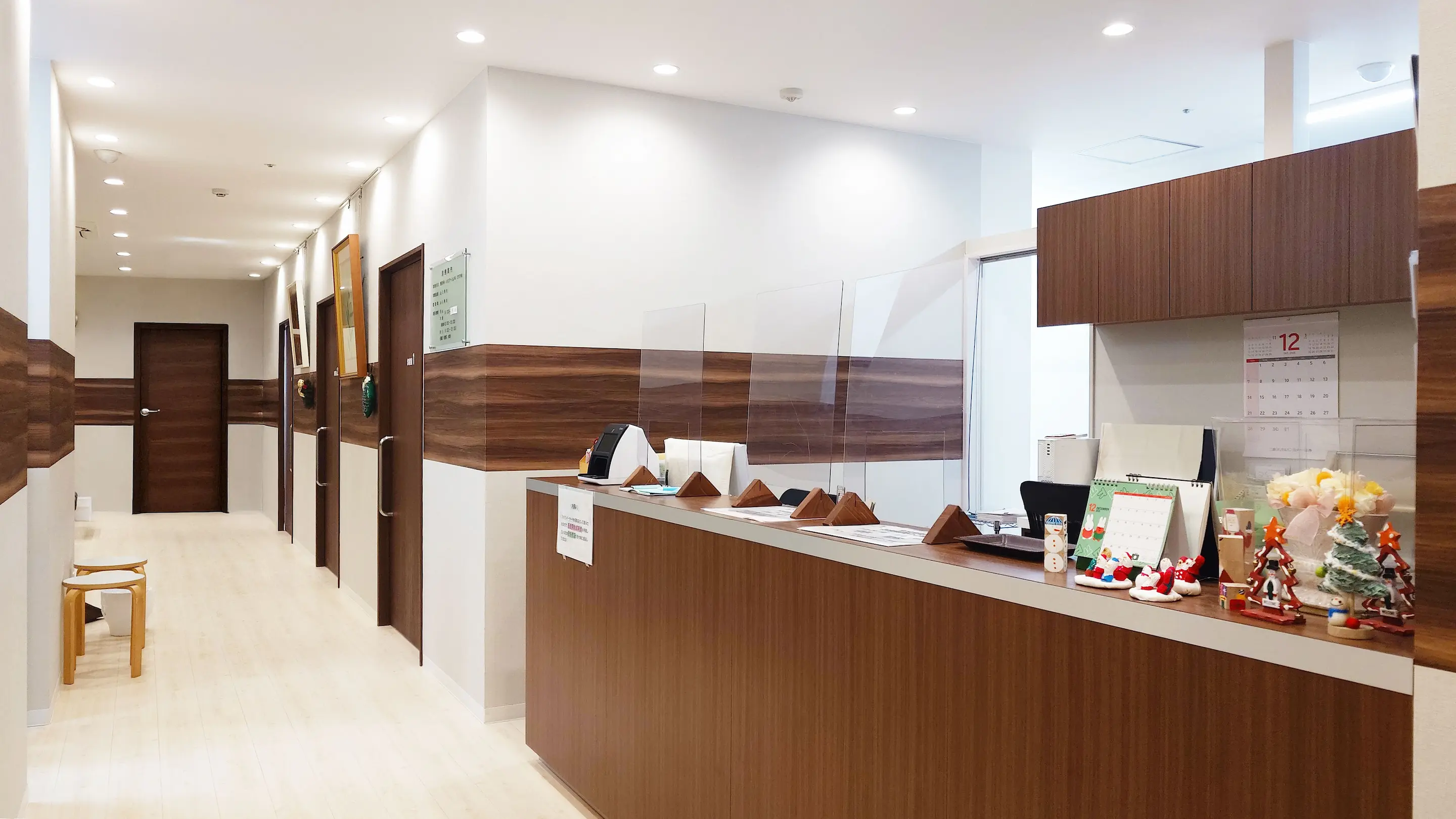 札幌の南平岸にある山口整形外科クリニック。豊富な手術実績と豊富な臨床経験あり。リウマチ・スポーツ医学の専門医。最新機器導入しマッサージによる充実のリハビリで、お子様からご高齢の方まで幅広いお悩みに対応します